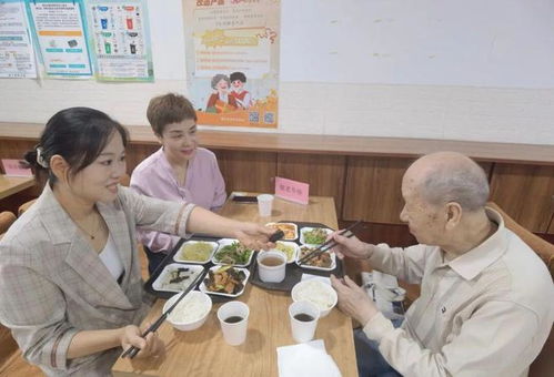 老社区的“逆生长” 委员通道上的社区新生故事